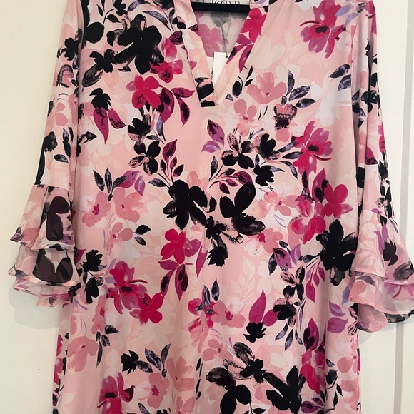 NWT Kasper Plus Flutter Sleeve Blouse, Everyday Knit - Picture 6 of 10